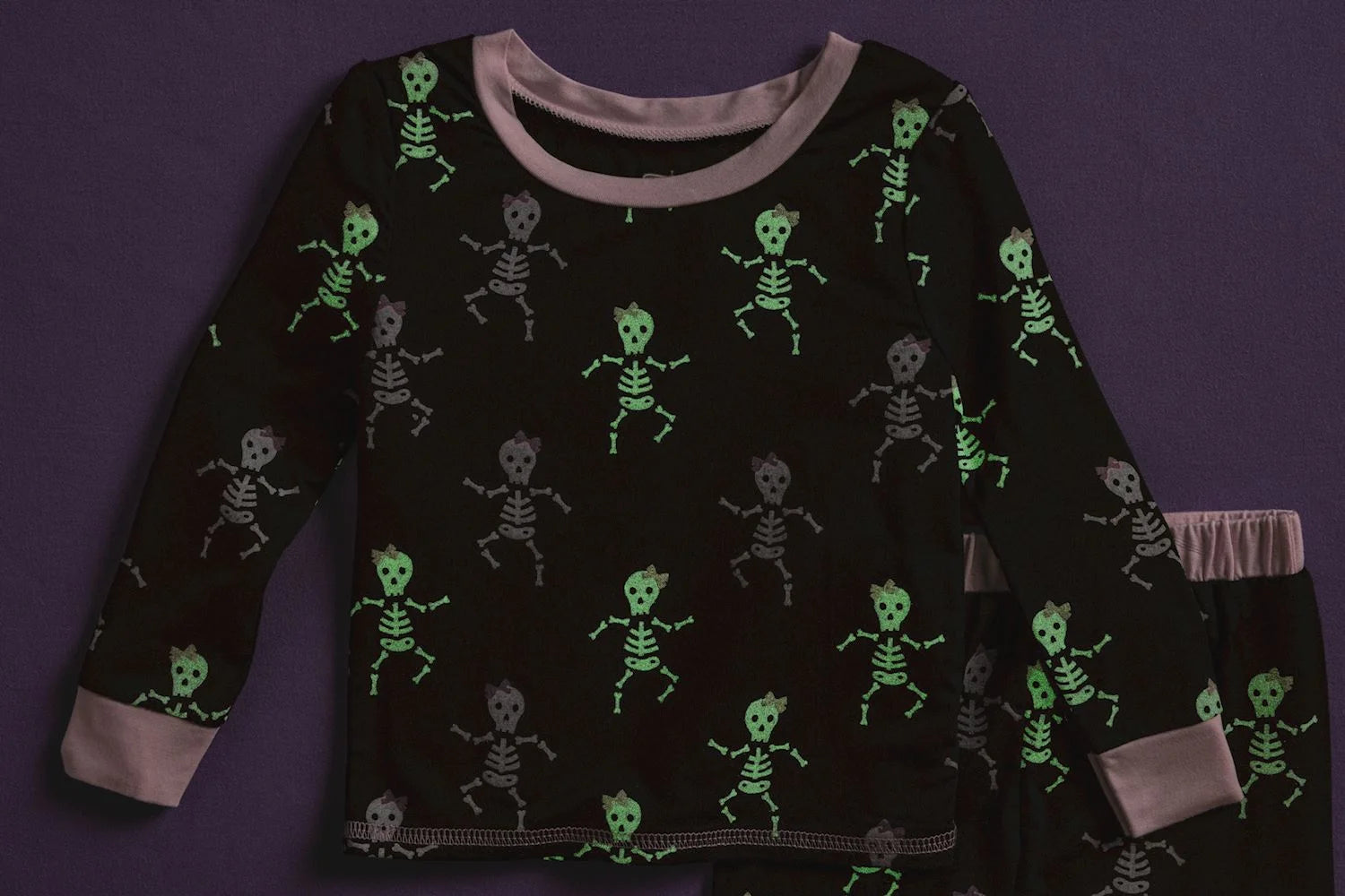 shows that skeletons glow in the dark