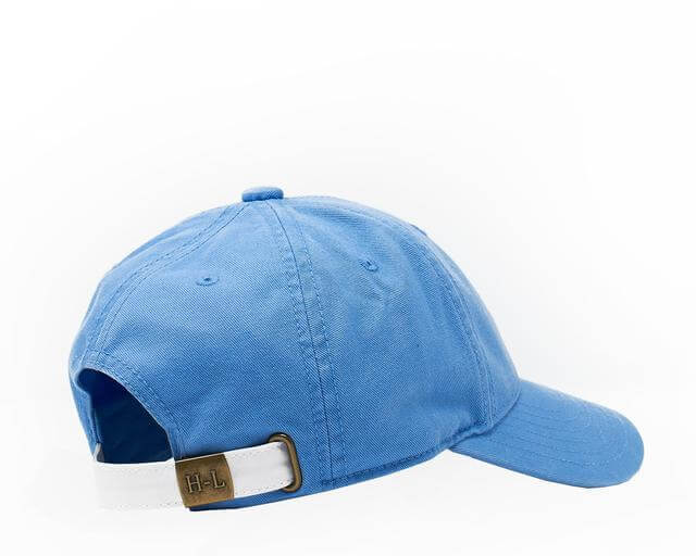 back of hat shows white clasp