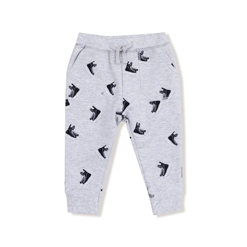 kids hockey outfit