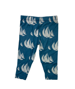 navy leggings with white sailboats